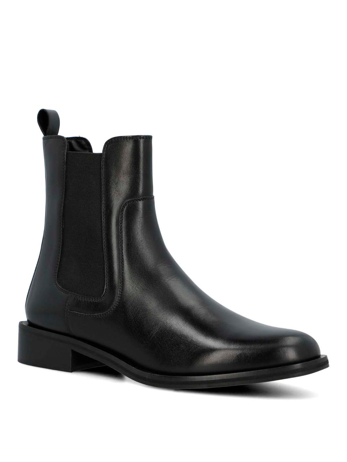Rivor Black